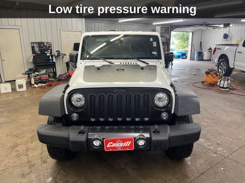Used 2017 Jeep Wrangler Unlimited Sport AWD/4WD image 10