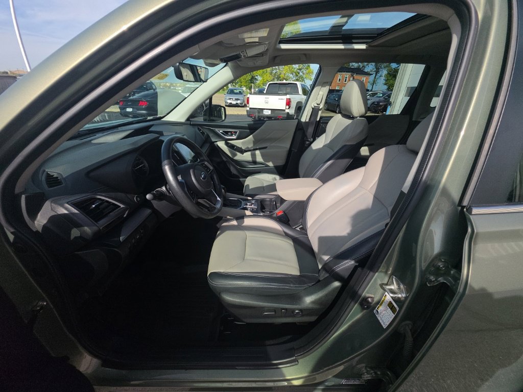 Used 2021 Subaru Forester Limited AWD/4WD image 14