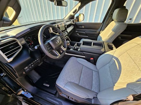 Used 2025 Toyota Tundra SR5 image 9