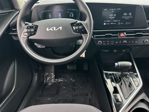 Used 2023 Kia Niro LX FWD image 15