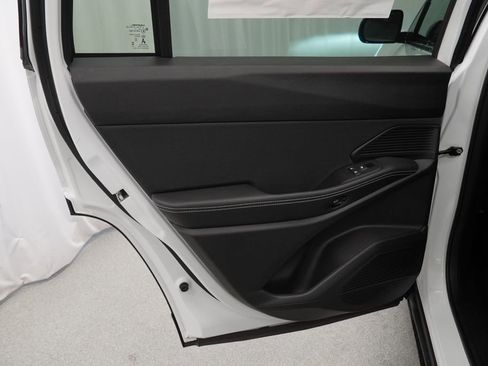 New 2026 Jeep Cherokee Laredo image 29