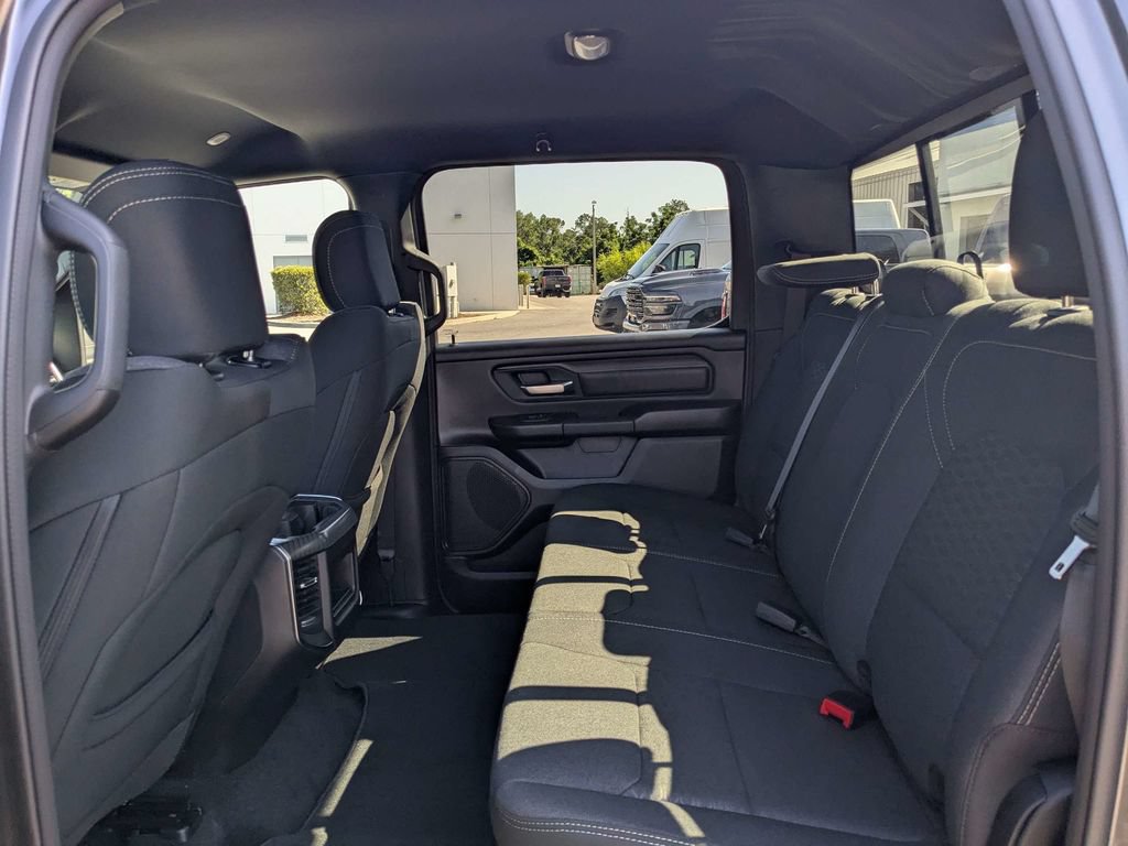 New 2026 RAM 1500 Express AWD/4WD image 14