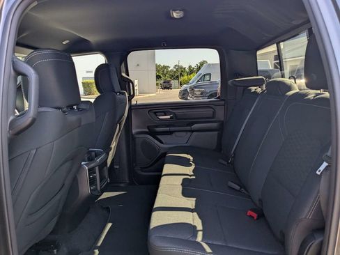 New 2026 RAM 1500 Express AWD/4WD image 14