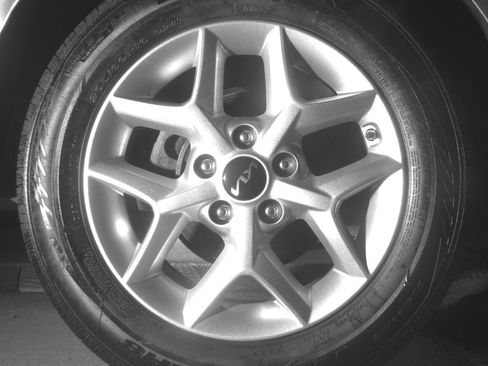 Used 2025 Kia Soul LX w/ LX Technology Package FWD image 15