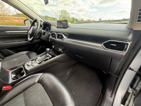 Used 2018 MAZDA CX-5 Touring w/ Preferred Equipment Package image 13