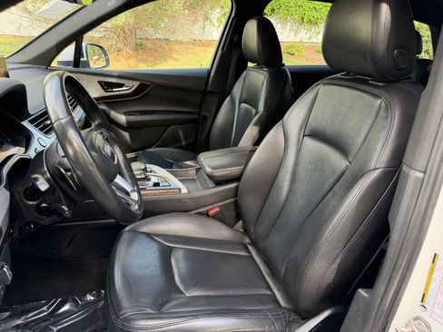 Used 2019 Audi Q7 2.0T Premium w/ Convenience Package AWD/4WD image 10