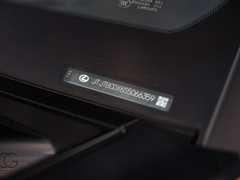 Used 2025 Lexus GX 550 w/ Accessory Package (2T) image 25