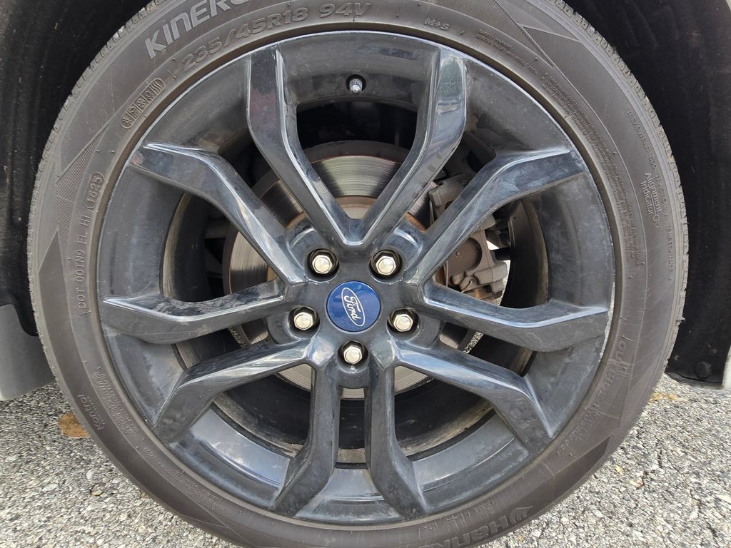 Used 2019 Ford Fusion SE w/ Equipment Group 151A FWD image 19
