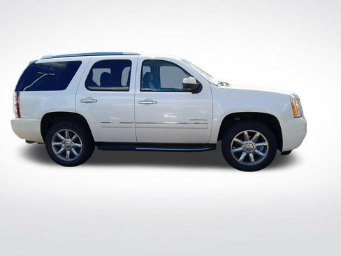 Used 2012 GMC Yukon Denali AWD/4WD image 9