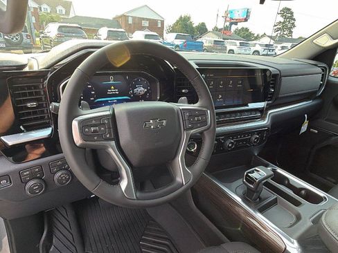 New 2026 Chevrolet Silverado 1500 RST AWD/4WD image 3