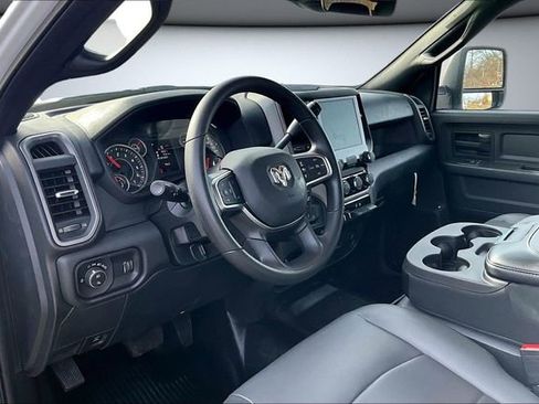 Used 2025 RAM 2500 Tradesman w/ Chrome Appearance Group image 18