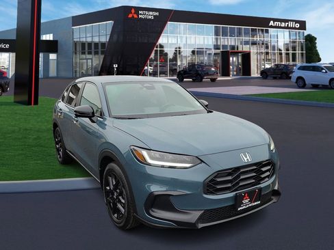 Used 2025 Honda HR-V Sport image 4