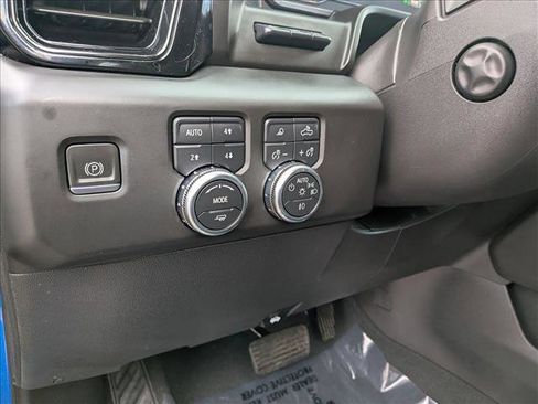 Used 2023 GMC Sierra 1500 AT4X image 16