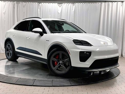 Used 2025 Porsche Macan 4S Electric image 12