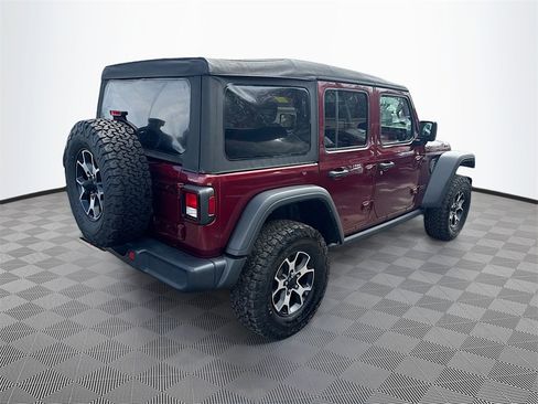 Used 2022 Jeep Wrangler Unlimited Rubicon w/ Cold Weather Group image 6
