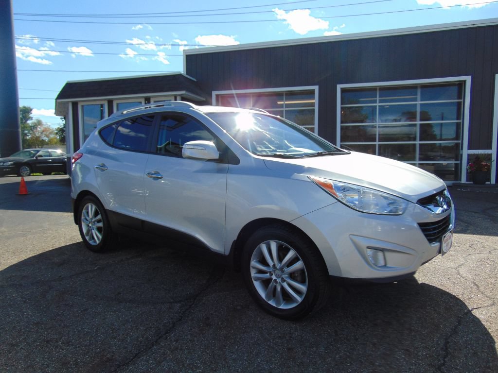 Used 2013 Hyundai Tucson Limited AWD/4WD image 6