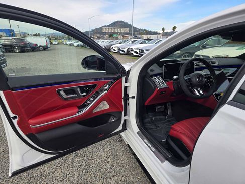 New 2025 Mercedes-Benz S 63 AMG S image 21