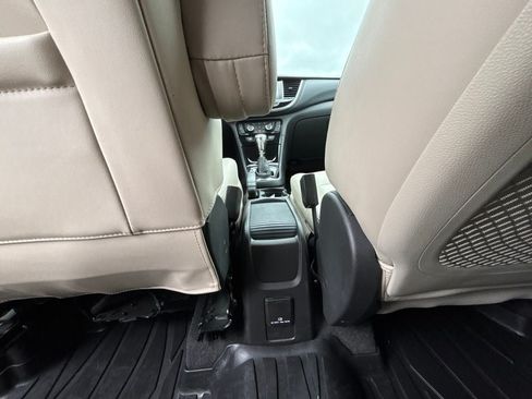 Used 2018 Buick Encore Essence AWD/4WD image 26