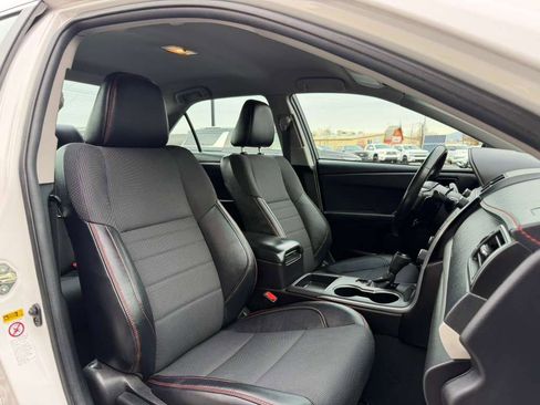 Used 2016 Toyota Camry SE FWD image 21