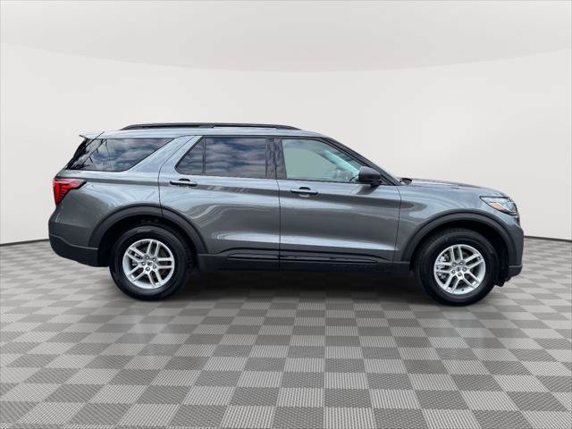 Used 2026 Ford Explorer Active AWD/4WD image 8