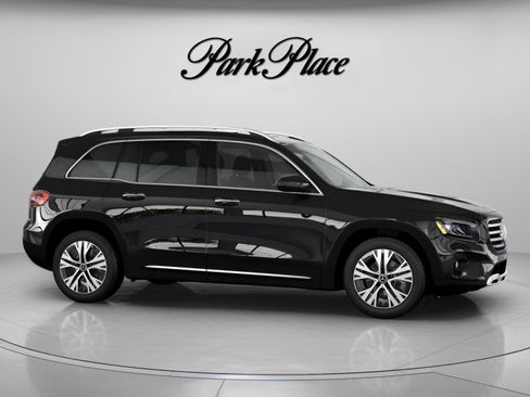 Certified 2025 Mercedes-Benz GLB 250 GLB 250 image 29