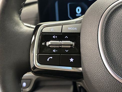 Used 2025 Kia Carnival SX Prestige FWD image 38