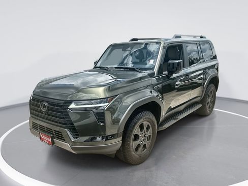 Used 2024 Lexus GX 550 AWD/4WD image 1
