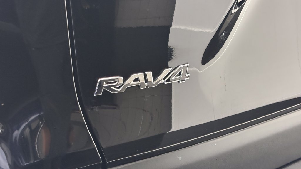 Certified 2025 Toyota RAV4 LE FWD image 7