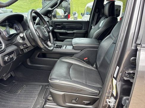 Used 2022 RAM 3500 Limited AWD/4WD image 19