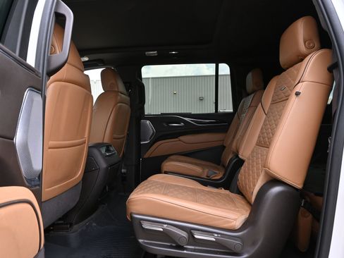 Used 2023 Cadillac Escalade ESV Sport w/ Touring Package AWD/4WD image 20