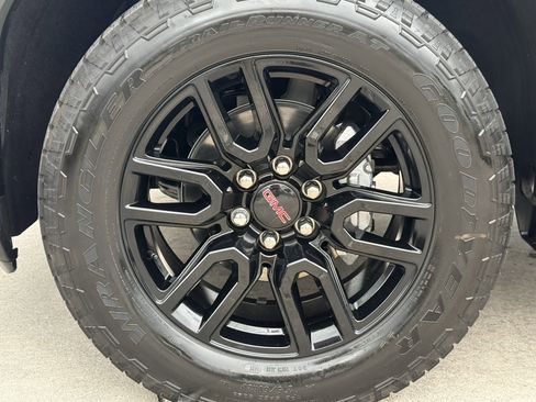 Certified 2026 GMC Sierra 1500 Elevation AWD/4WD image 13