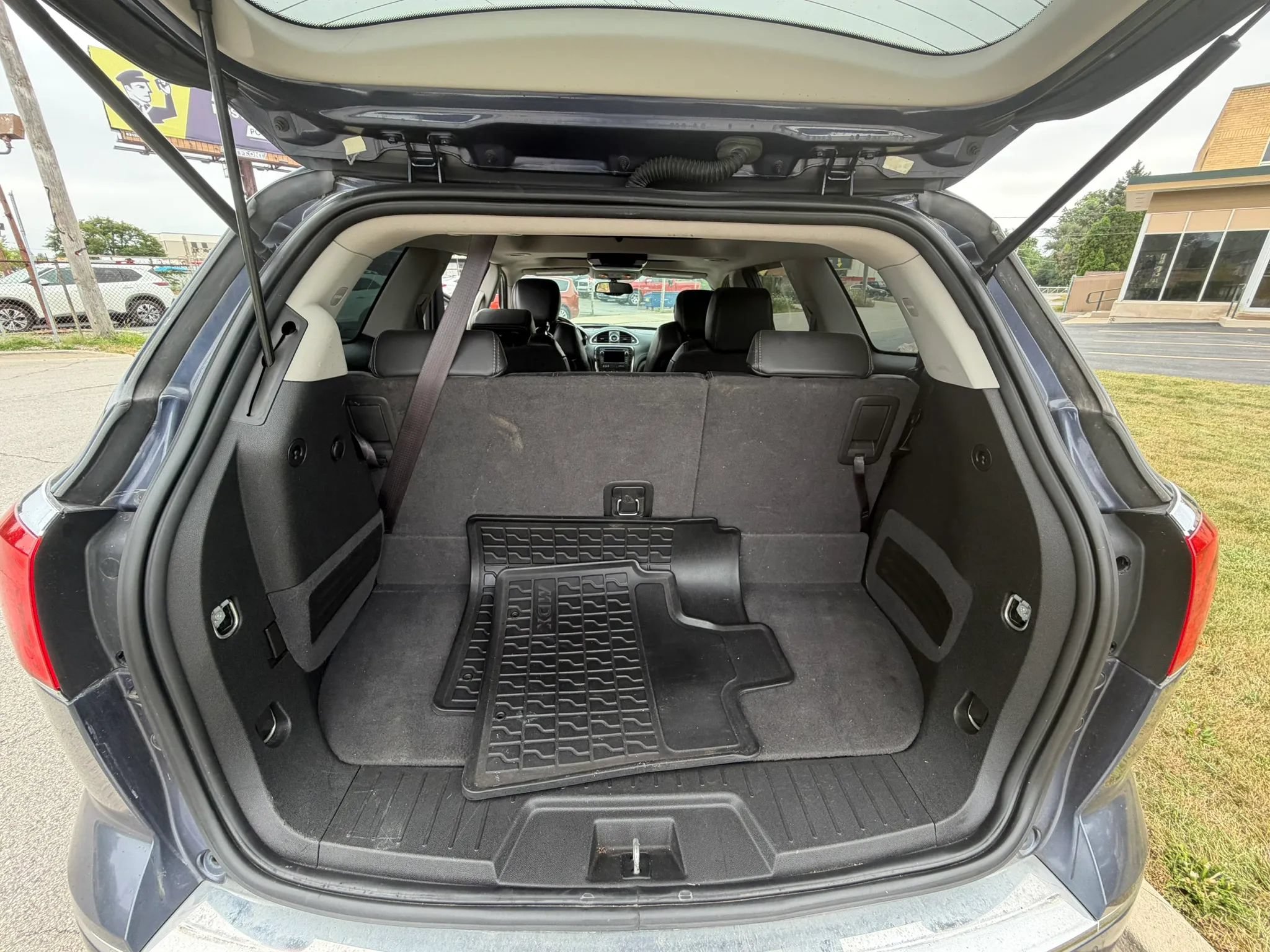 Used 2014 Buick Enclave Leather FWD image 12
