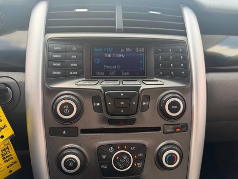 Used 2013 Ford Edge SE image 13