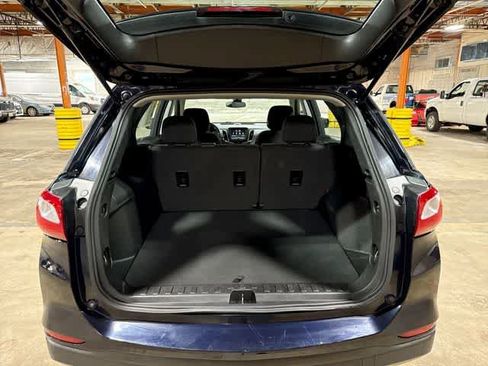 Used 2021 Chevrolet Equinox LS AWD/4WD image 11