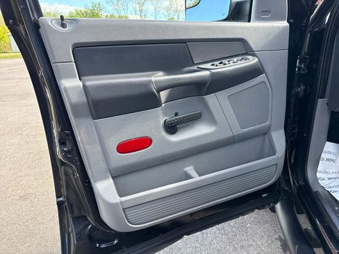 Used 2008 Dodge Ram 1500 Truck ST AWD/4WD image 13