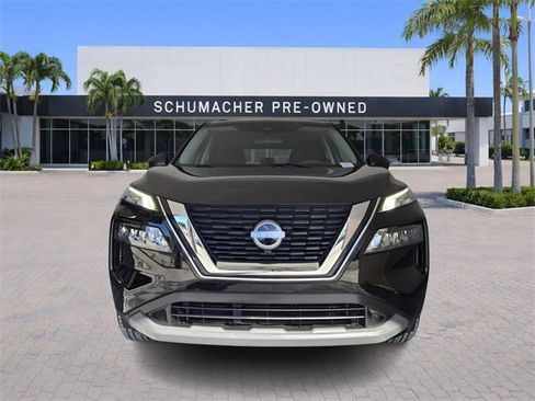 Used 2023 Nissan Rogue S image 3