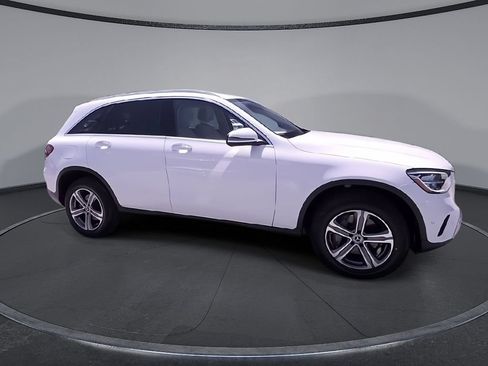 Used 2022 Mercedes-Benz GLC 300 image 11