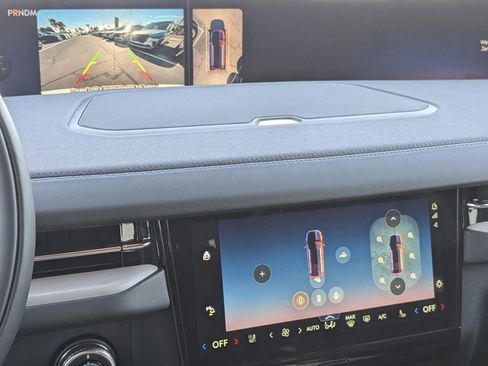 New 2026 Lincoln Navigator Reserve w/ Jet Appearance Package image 24