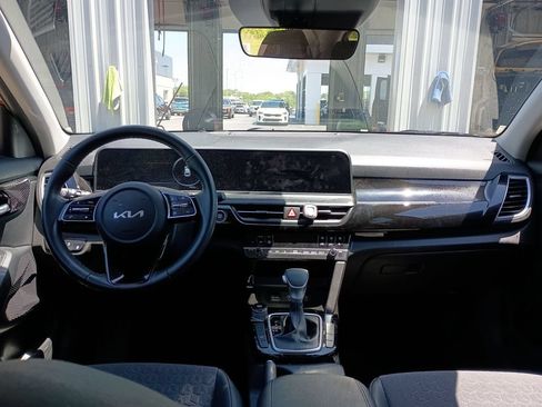 Used 2024 Kia Seltos S FWD image 10