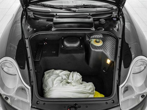 Used 2001 Porsche 911 Carrera 4 image 39