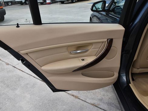 Used 2014 BMW 328i Sedan RWD image 12
