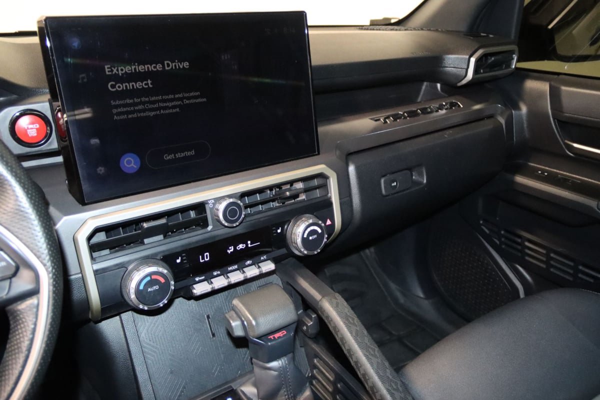 Used 2024 Toyota Tacoma TRD Off-Road AWD/4WD image 46