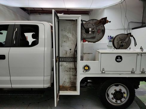 Used 2018 Ford F350 XL AWD/4WD image 26
