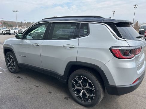 New 2026 Jeep Compass Limited AWD/4WD image 5