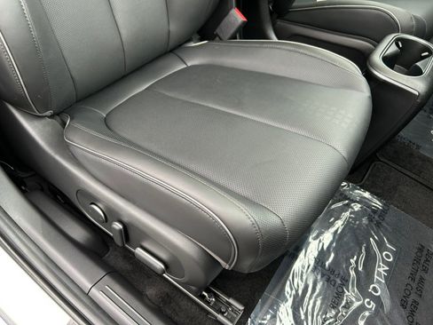 Used 2023 Hyundai Ioniq 5 Limited image 42