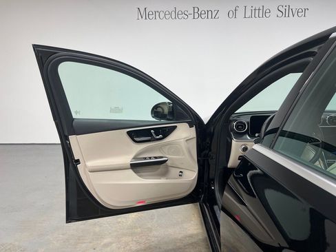 Used 2025 Mercedes-Benz C 300 C 300 image 17