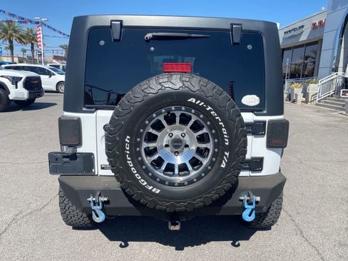 Used 2017 Jeep Wrangler Unlimited Sport w/ Quick Order Package 24S AWD/4WD image 8