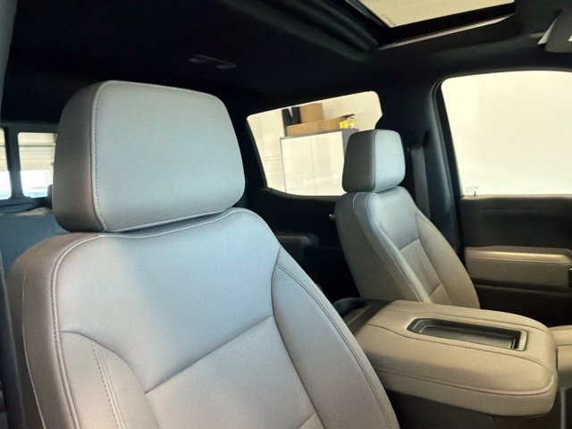 Used 2021 Chevrolet Silverado 1500 LT Trail Boss AWD/4WD image 35