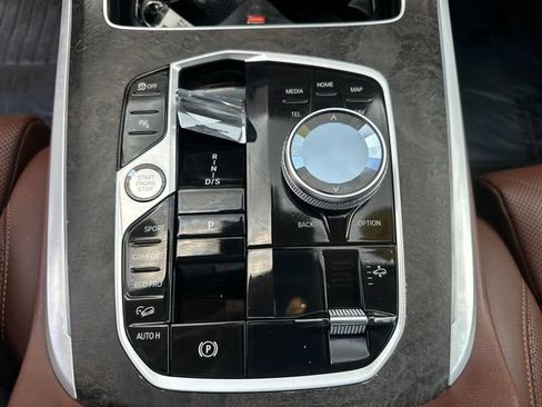 Used 2023 BMW X7 xDrive40i w/ Premium Package AWD/4WD image 36