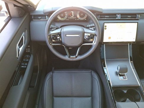 New 2026 Land Rover Range Rover Velar Dynamic SE image 7